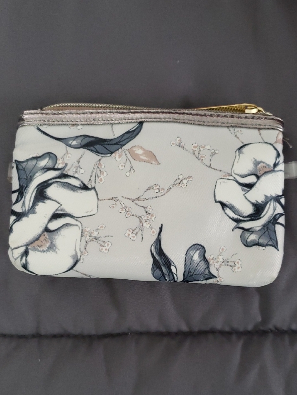 Liz Clairborne Cosmetic Pouch